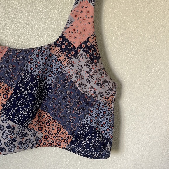 Floral patchwork patterned tank - Picture 2 of 3